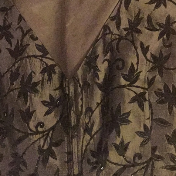 JS Collection leaf shell back zipper 16 - Picture 4 of 5